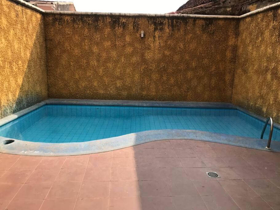 Appartement Lugar céntrico, encantador y acogedor con piscina à Santa Cruz de La Sierra Extérieur photo